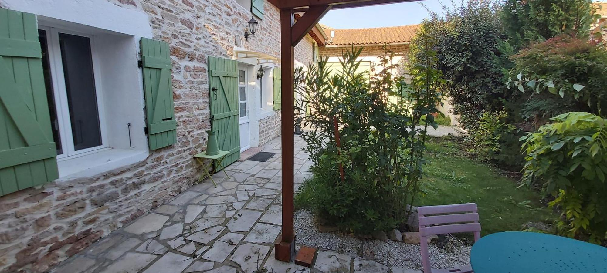 Le Gite Et Puits C'Est Tout Prety Экстерьер фото